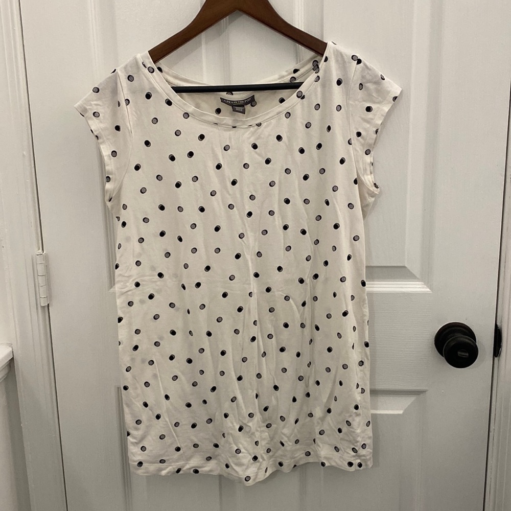 Pea in the Pod maternity tee